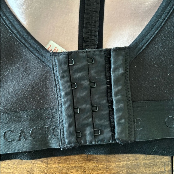 Cacique Black and Pink Mesh Bra - Picture 4 of 5